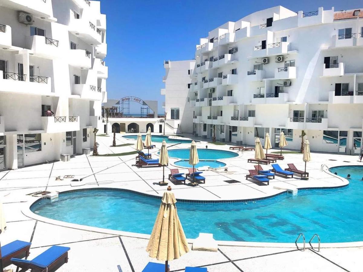 Apartment Dolcezza Near The Sea Redsealine Gurdaka Kültér fotó